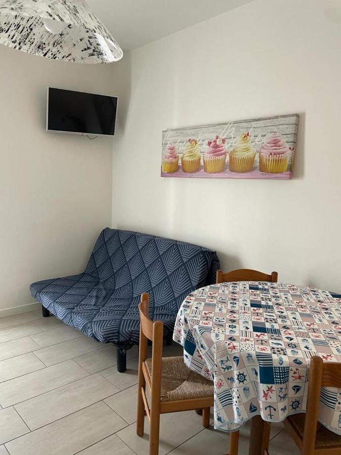 Condominio Michelangelo-Solo Per Famiglie- Walterigato Apartments Lido di Jesolo Exteriör bild